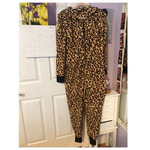 Super Soft Cheetah Print Adult Onsie